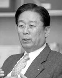 유상부 포스코 회장 검찰 소환 직후 한 달여 칩거