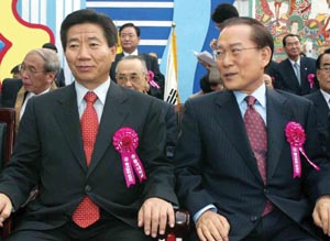 대선후보들 경찰경호팀 배치 “신경 쓰이네”