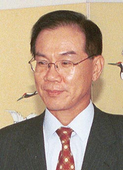 이학수 삼성 구조본부장 43년 만에 직원들 평일외출 허용