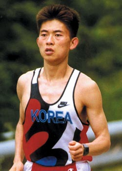 코오롱은 싫고 삼성은 난색 양쪽 싸움에 갈 곳 없는 김이용