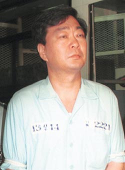 항소심 앞둔 김홍업씨 왜 변호인 바꿨나