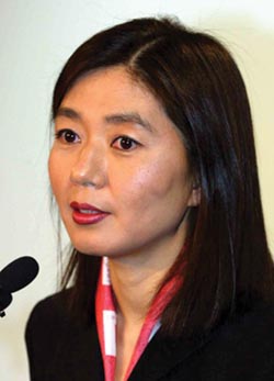 김행 전 대변인 의류벤처 오너 변신