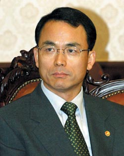진대제 정통부 장관 외아들 상국씨 국적 포기 ‘구설수’
