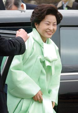 [김행 패션가 인사이드] 영부인 옷 디자인한 이상봉 스토리