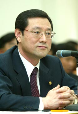 [이슈] 골프장 접대 해야 하나 말아야 하나