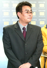 여균동 영화감독 명계남 문성근 중립에 우리당 경선 ‘막막’