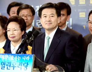[격변의 4.15 그 후 폭풍 전야] 정동영 선대위원장직 전격사퇴 내막