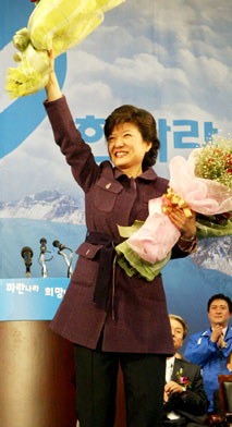 [격변의 4.15 그 후 폭풍 전야] 한나라당 대권 3인방 행보