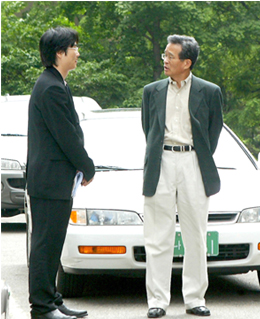 주선회 재판관 찾아갔더니