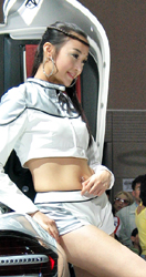 레이싱걸  얼마나  벌까