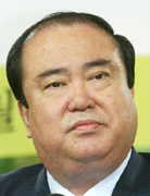 [문희상 의장] “불법대선자금 환원” 되레 역풍
