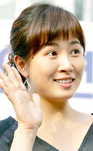 [방송작가 J의 연예가 앞과 뒤] 카메라 밖 스타 백태