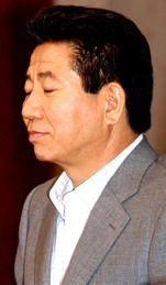 고뇌하는 노무현 대통령 ‘연정론’ 그 다음 카드는