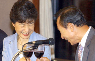 여야 대권주자 국감 손익계산