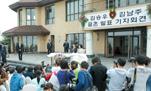 [일요신문-특종 X파일 대공개] 심은하 결혼식 어떻게 치러질까