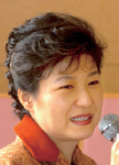 [박근혜 대표] 지방선거 로고송 직접 부르는 방안 검토