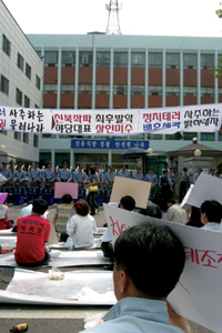 ‘테러범’의 실체와 공범 논란 추적