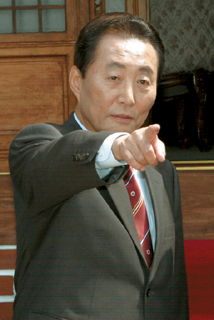 태풍의 눈 고건 신당 실체해부