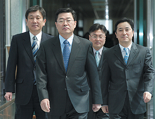 구치소 신세 김현재 이사 등재 고집 왜?