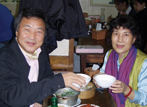 [기획특집] 대권주자 부인들 내조 스타일 <하>