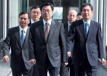 검찰 VS 법원 ‘영장전쟁’  막후