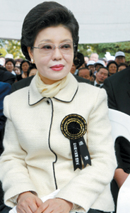 박근령 약혼자 신동욱 미스터리