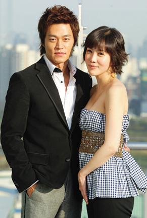 김정은 이서진, 결혼설 밀착취재