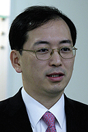 [강문석 동아제약 이사] 경영권 분쟁서 경영진에 백기 투항
