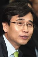 [유시민 의원] “노대통령 정치적 아버지” 발언 화제
