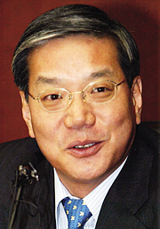 황영기 KB금융지주 회장 내정 막후
