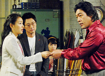 [사금융 1번지, 명동 24시] ‘쩐의 전쟁’ 현실과 드라마 사이