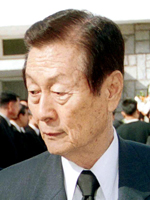 롯데칠성 요즘 나홀로 ‘콧노래’