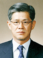 최신원 계열사 지분 매입 속사정