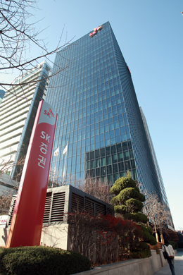 최신원 SKC회장 SK증권 주식 매집 까닭
