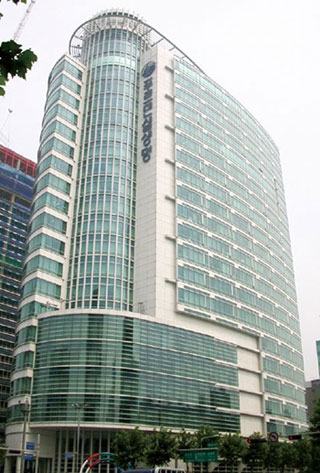 푸르덴셜 인수전 대충돌 막후