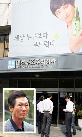 롯데가 막내 신준호 수사에 부산 소주시장 들썩이는 내막