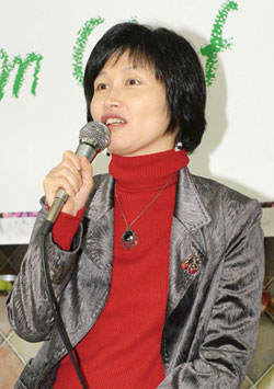 ''SK가 고명딸'' 최기원 주목받는 사연