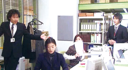 오피스 걸의 '승진 동료' 뒷담화