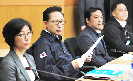 경제부처의 못말리는 청와대 눈치보기
