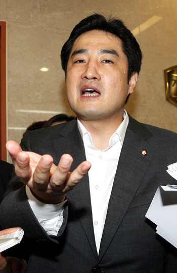 [총력추적 강용석 성희롱 스캔들] 그날 술자리에선 무슨 일이