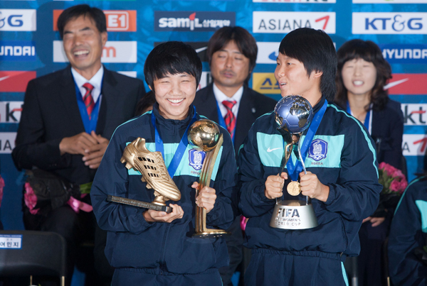 세계 정복 U-17 여자 축구대표팀, '금의환향'