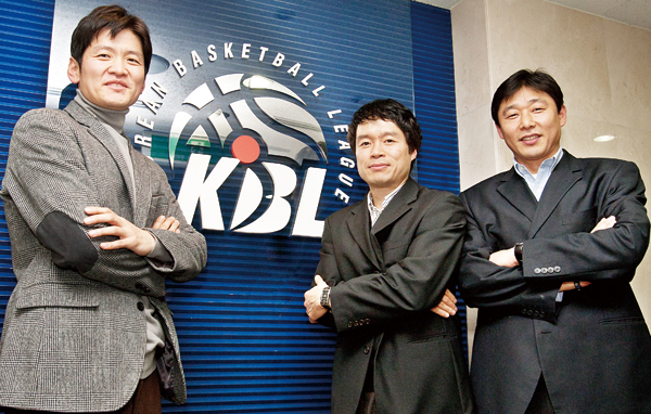 코트 위 포청천 KBL 심판들의 애환 엿보기