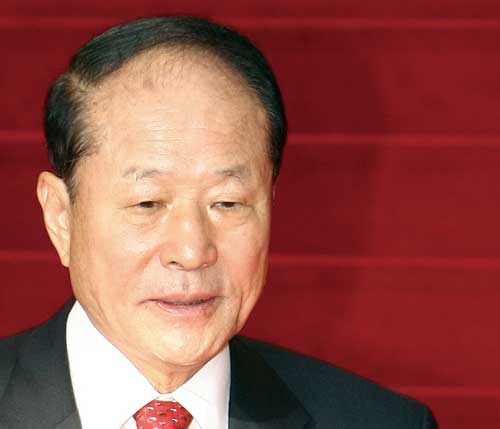이상득 하산론 여권서 흘러나오는 내막
