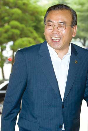 ‘왕차관’ 박영준 사의 표명 왜?
