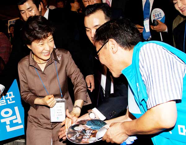 박근혜 둘러싼 ‘인의 장막’  대해부