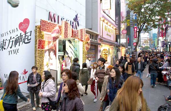 ‘365일 공사’ 명동의 변신 따라잡기
