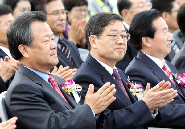 김중겸 한전 사장 적극행보 앞과 뒤