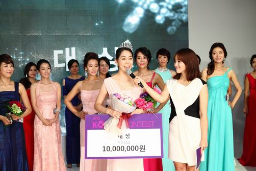 제1회 K-QUEEN 콘테스트, 갑산선암 투병 중인 염지선 씨가 대상
