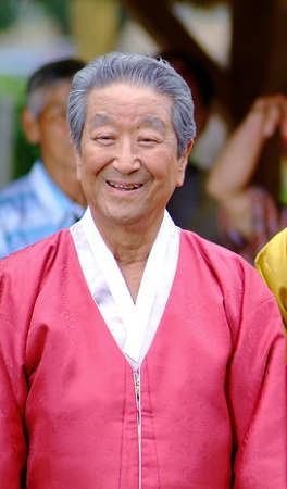 ‘연극계의 전설’ 장민호 별세, 자신 이름 딴 ‘백성희장민호극장’서 영결식