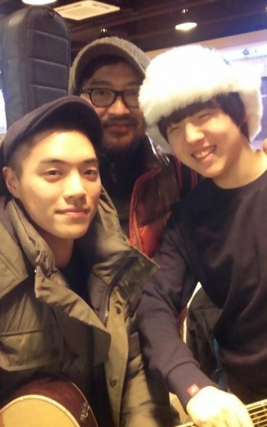 "이보다 사랑스러울 수 있을까" 유승우 김정환과 함께 찰칵 '눈웃음 작렬'